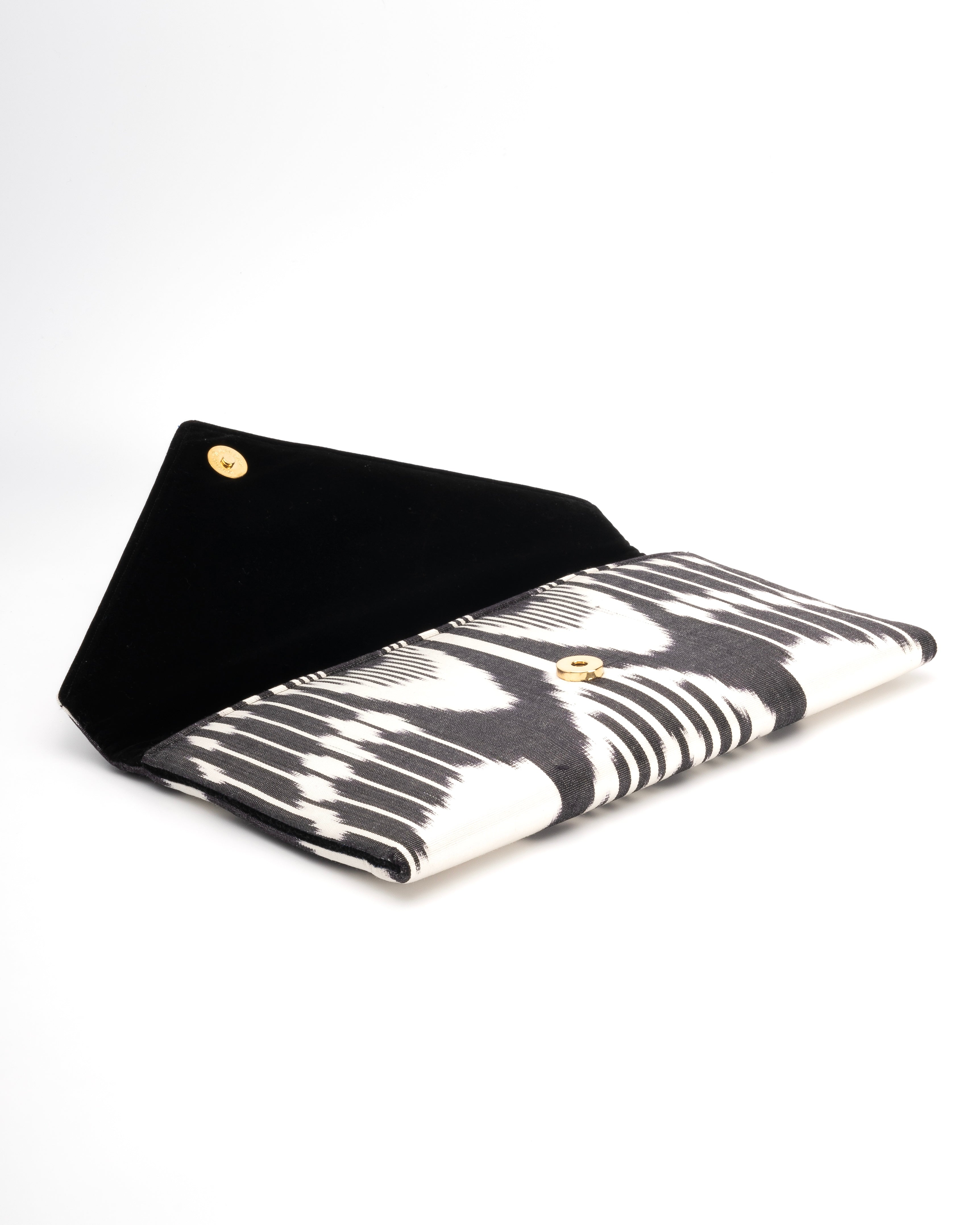Frankitas envelope clutch in hand‑loomed Central Asian silk Ikat with geometric motif